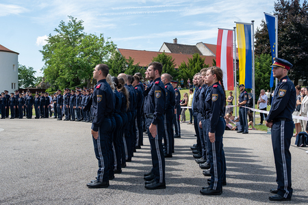 Ausmusterung und Angelobung Polizei 2025
